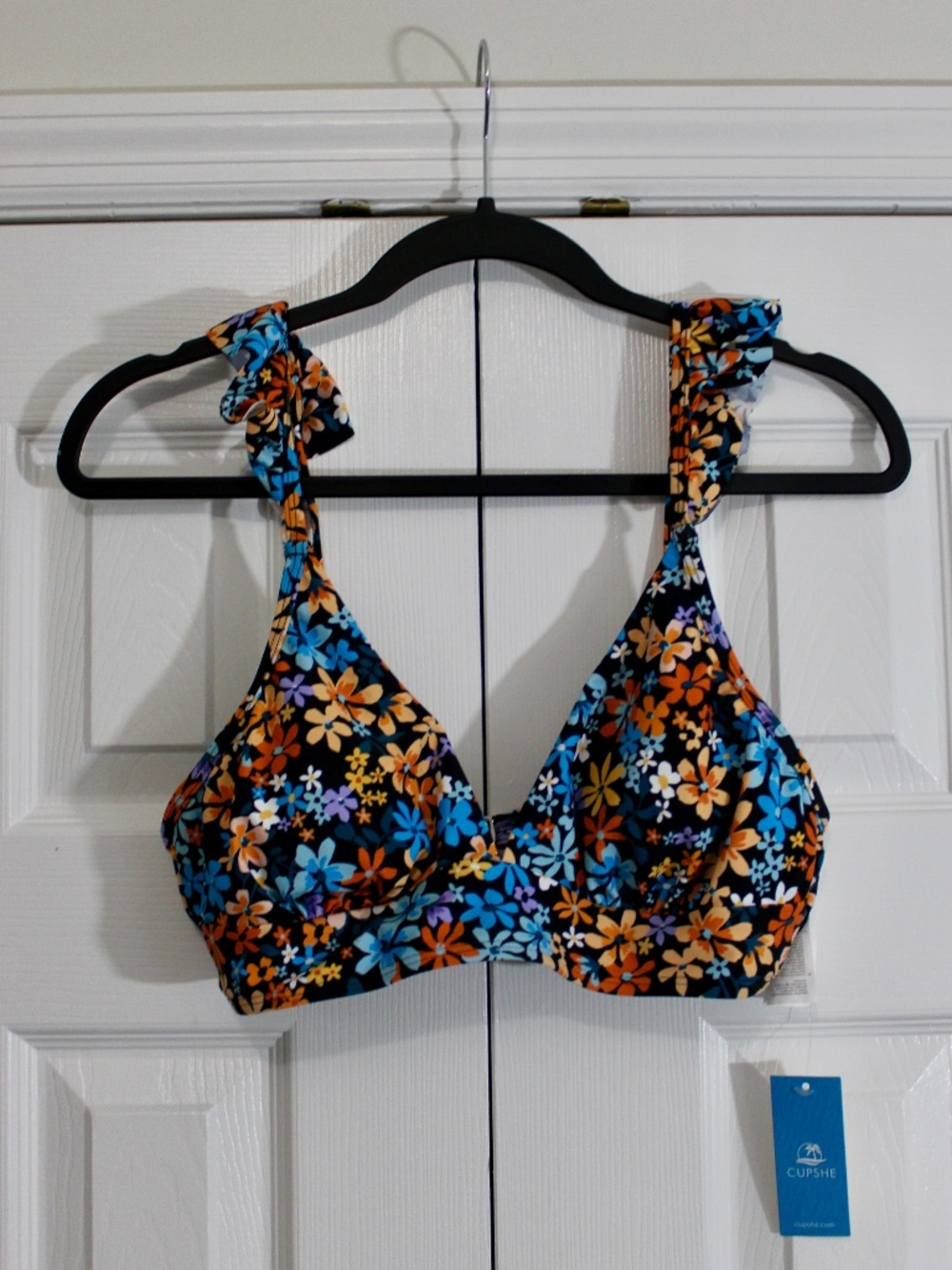 Cupshe Floral Bikini Top Size Medium NWT!